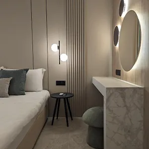 https://tuck-inn.protaras-cy-hotels.com