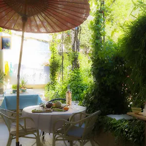 hotel-des-colonnes.fr-provencehotel.com/