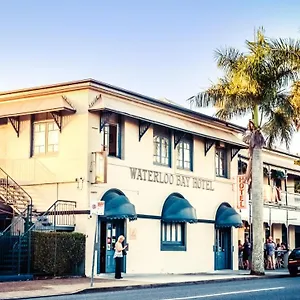 https://the-waterloo-bay-hotel.queenslandhotels.net