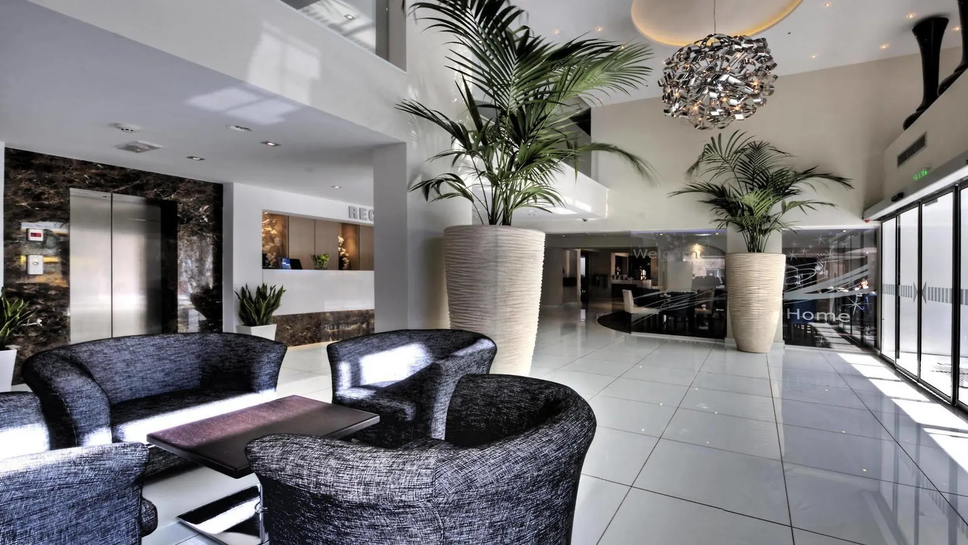 Livadhiotis City Hotel Larnaka